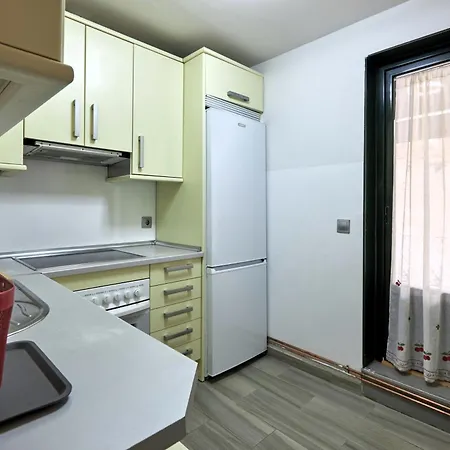 Vive - Terraza Y Estilo En Plaza Italia - By Alterhome Ávila